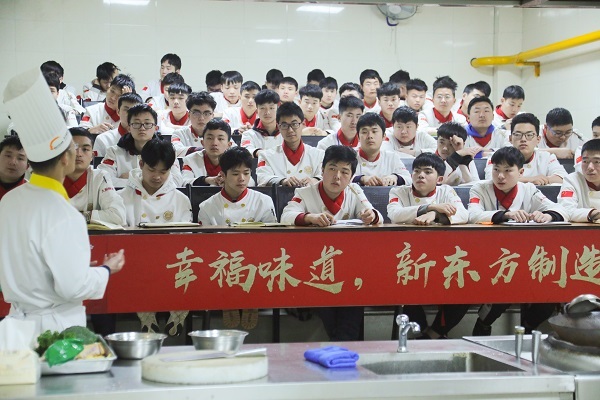 Lɳ|W(xu)У style="cursor:pointer" onclick="window.open('/uploads/allimg/190325/1_190325111441_1.JPG')