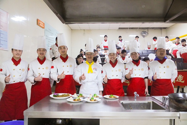 Lɳ|W(xu)У style="cursor:pointer" onclick="window.open('/uploads/allimg/190325/1_190325111536_1.JPG')