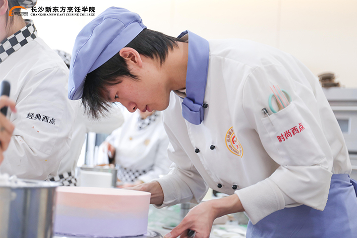 ���c���Y���C