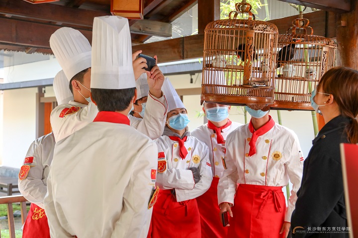 ���M(j��n)��(y��u)�|(zh��)�͘I(y��)