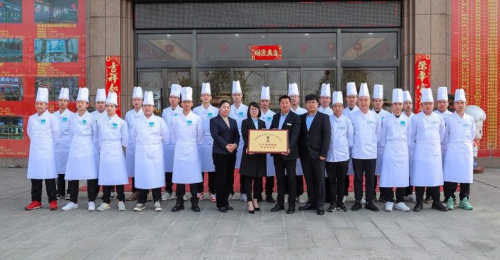 ���ﶨ���