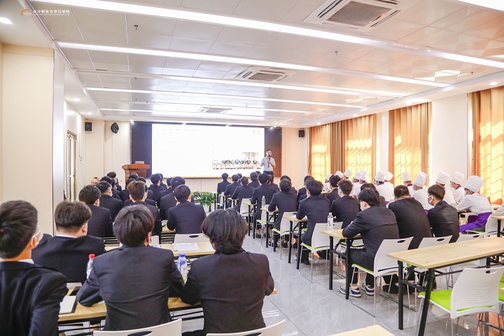 У�@��Ƹ��