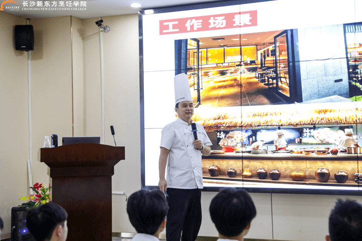 �|��У�@��Ƹ���������W(xu��)У����