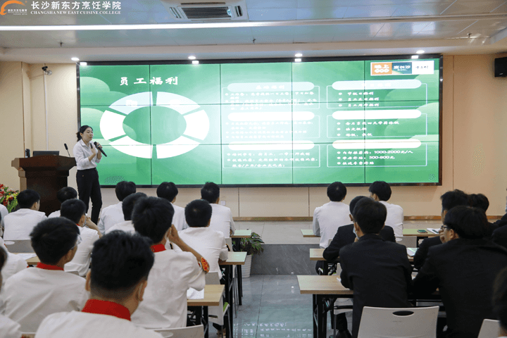 �|��У�@��Ƹ���������W(xu��)У����