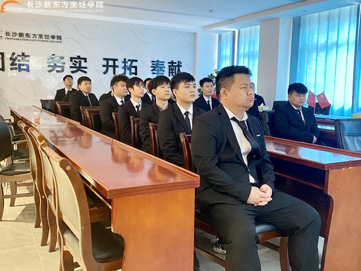 �����в͏d�ھ���Ƹ�������Lɳ�|���W(xu��)�Ӿ͘I(y��)