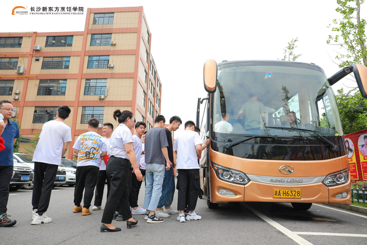 �g���L(zh��ng)ɳ�|���W(xu��)�ӱ�����(m��ng)��