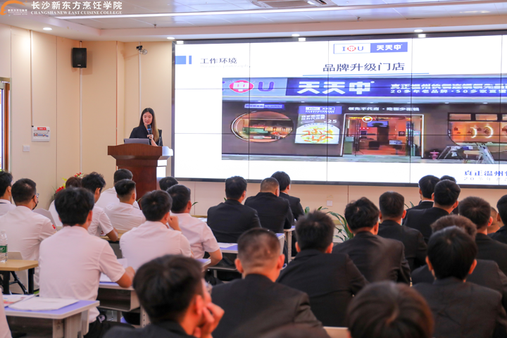 5����I(y��)��(l��i)У��Ƹ,�xУֱ����