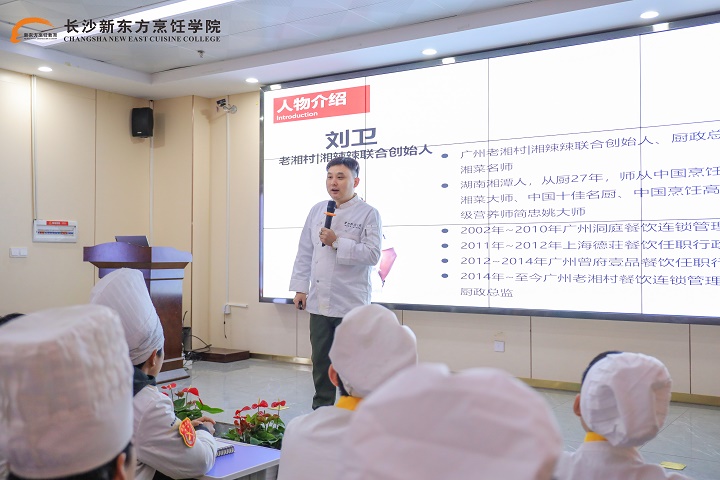 �������v��