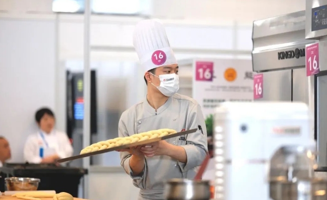 中華人民共和國(guó)第二屆職業(yè)技能大賽