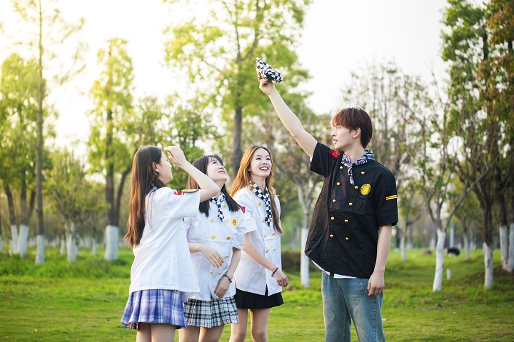 高考沒上理想的學(xué)校怎么辦