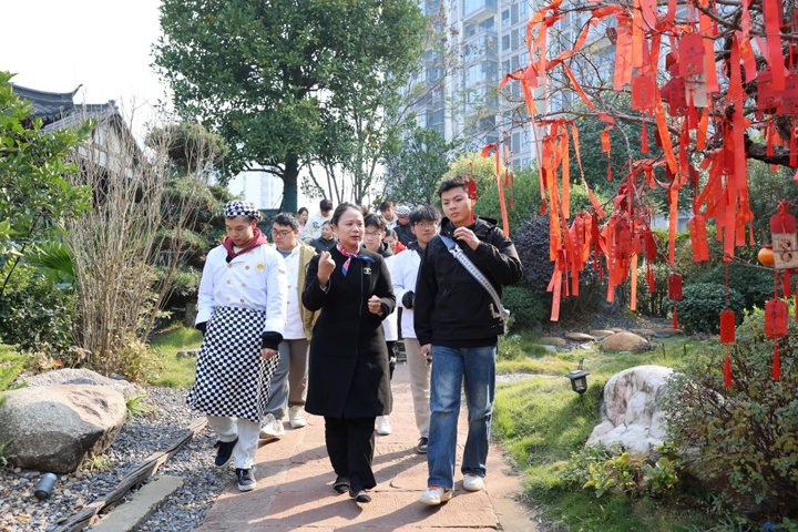 長沙新東方烹飪學(xué)校走進喜苑人文餐廳